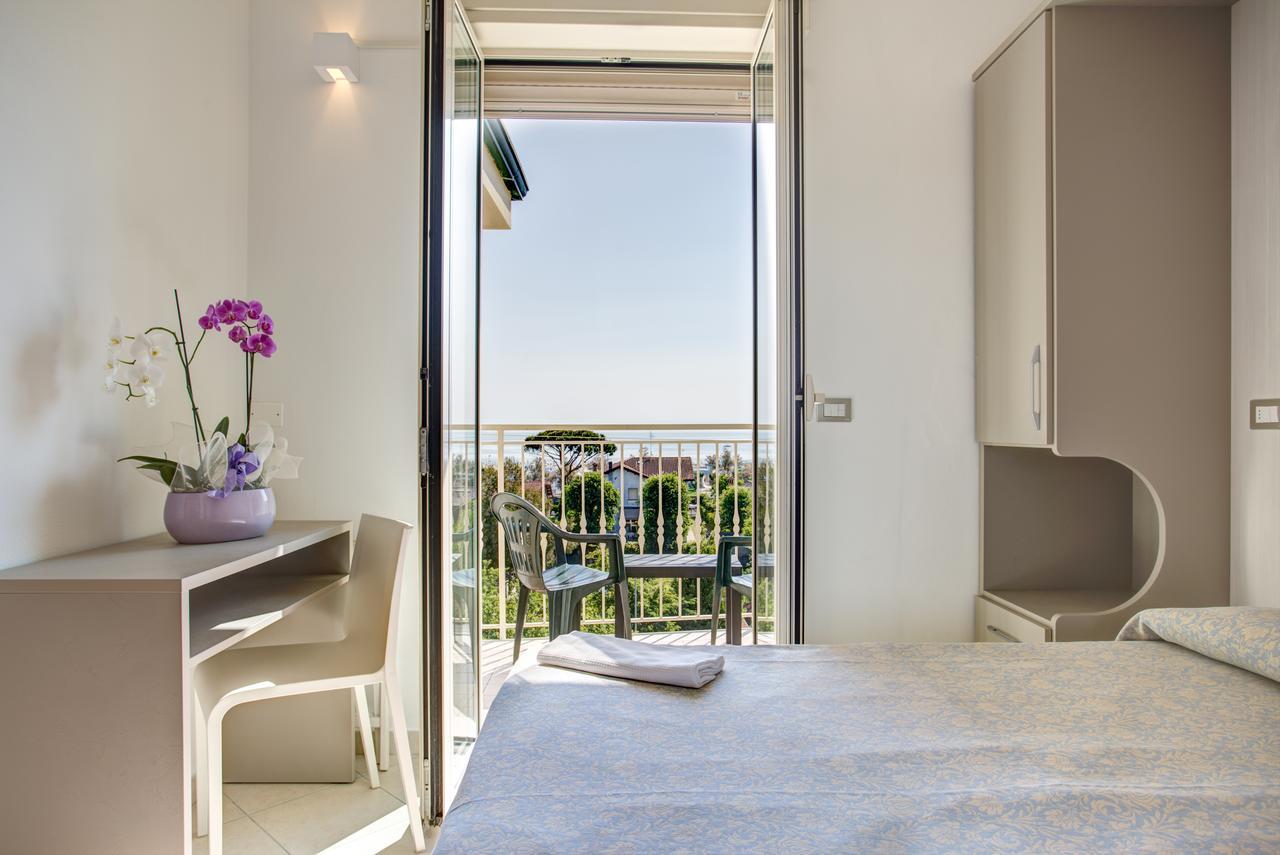 Hotel Amedea Cervia Exterior photo